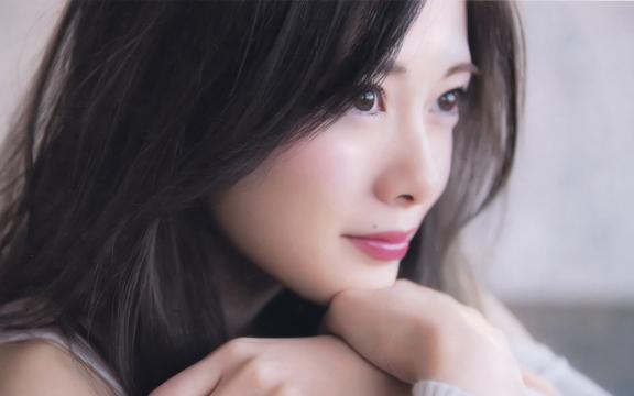 日本女歌手白石麻衣性感写真图片