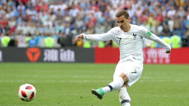 世界杯1/4决赛:乌拉圭0-2法国比赛集锦