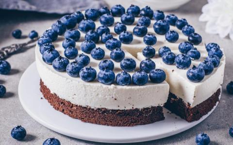 可口的蓝莓蛋糕