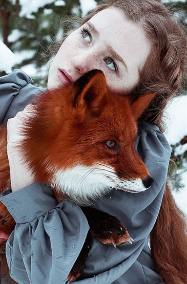 童话风格狐狸与美女
