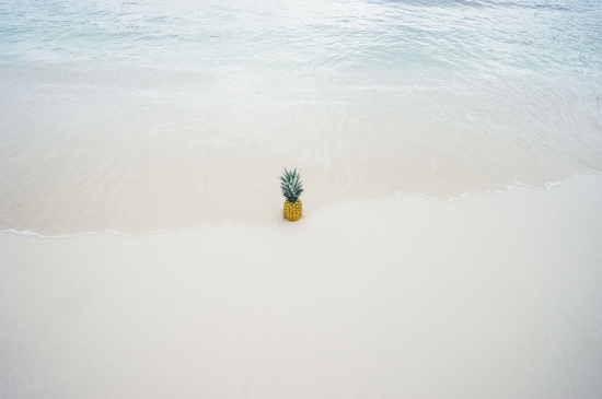 海边菠萝小众个性壁纸