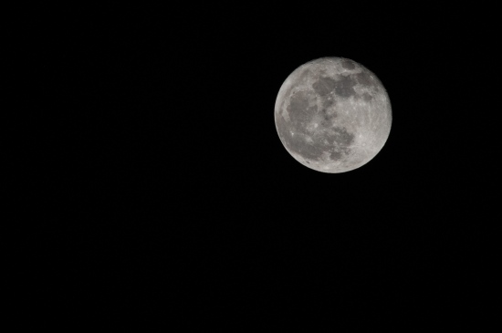 高清实拍中秋月亮图片