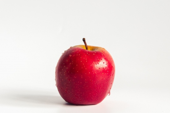 一颗红彤彤的苹果图片