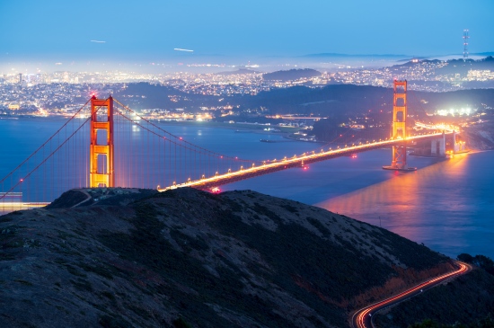 夜色中的美国旧金山大桥图片