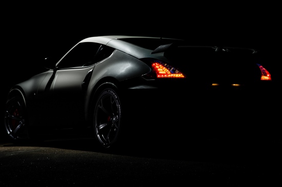 酷帅黑色汽车高清桌面壁
