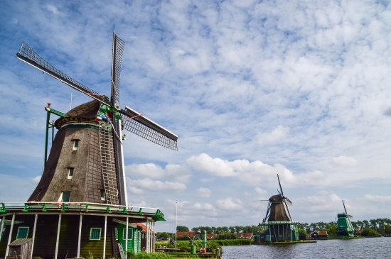 荷兰桑斯安斯风车村图片