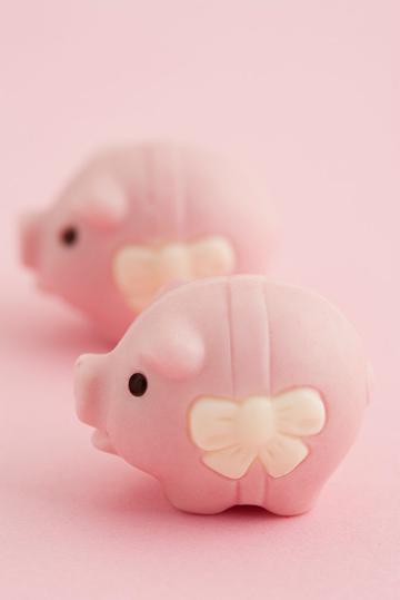 可爱粉色小猪糖果