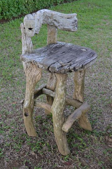 木头制作的椅子