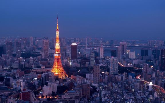 夜色下的日本东京