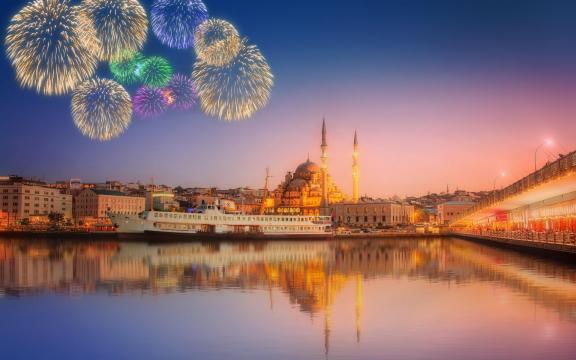 伊斯坦布尔唯美浪漫烟花夜景