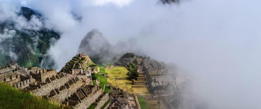 秘鲁马丘比丘废墟观光景点