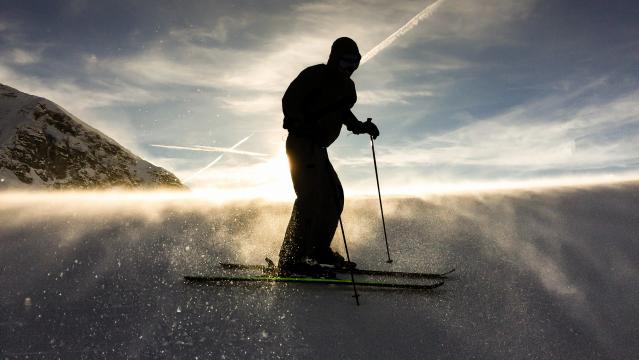 来一场冬季滑雪