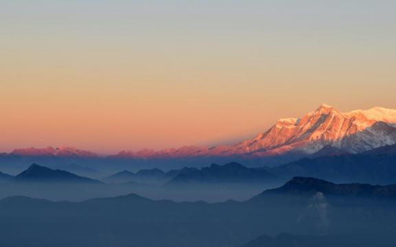 世界海拔最高的山脉—喜马拉雅山脉