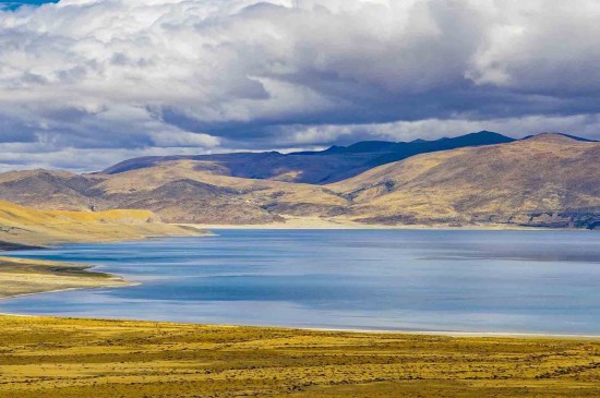 西藏佩枯错风景区